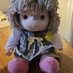 1980 J Shine Ice Cream Girl Doll Straw Hat Yarn Hair Cone Necklace